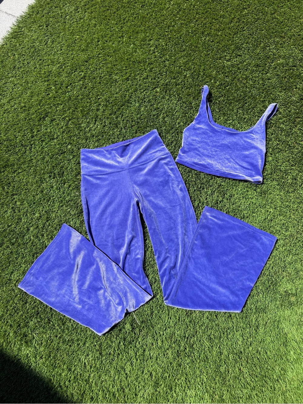 Athleta Elation Velvet Set - S